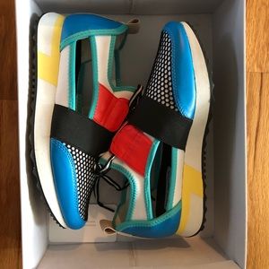 Steve Madden sneakers